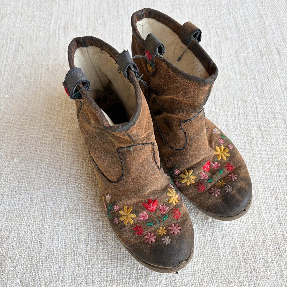 Hanna Andersson Brown Embroidered Elsa Ankle Boots PLAY girl's size 4